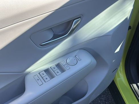 Used 2025 Hyundai Kona Limited image 14