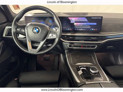 Used 2025 BMW X5 xDrive40i AWD/4WD image 16