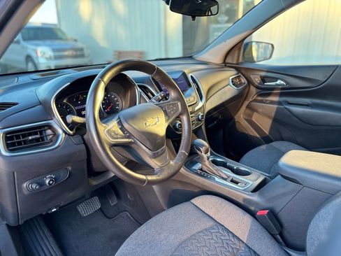 Used 2022 Chevrolet Equinox LT image 9
