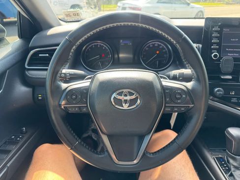 Used 2021 Toyota Camry SE FWD image 14