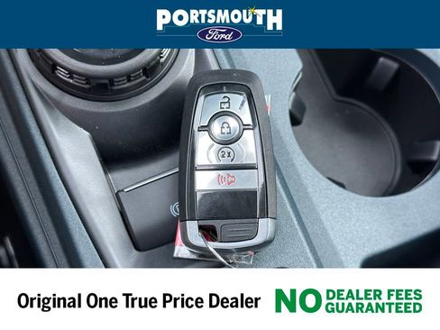 New 2025 Ford Maverick Lobo image 16