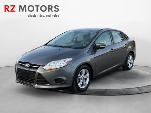 Used 2014 Ford Focus SE image 1