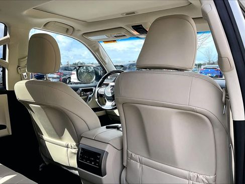 Used 2023 Lexus GX 460 Premium w/ Premium Package image 20