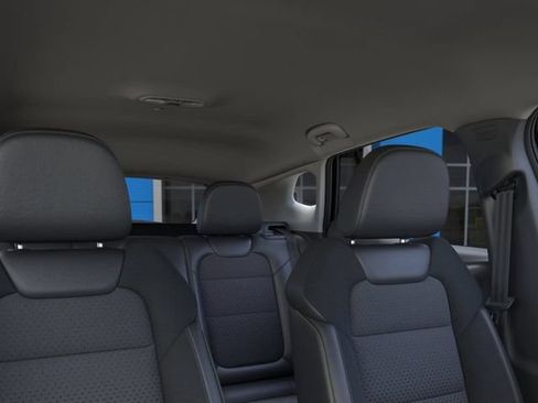 Used 2026 Chevrolet Trax LT w/ Driver Confidence Package FWD image 24