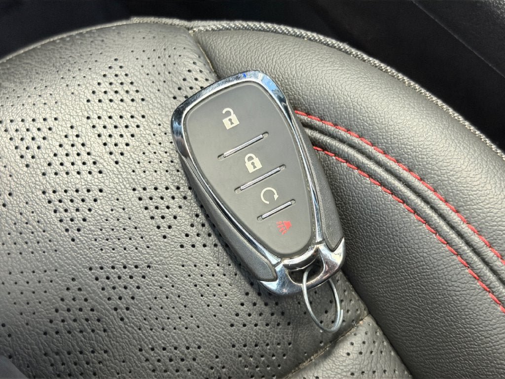Used 2023 Chevrolet Bolt EUV Premier w/ Sun & Sound Package FWD image 32
