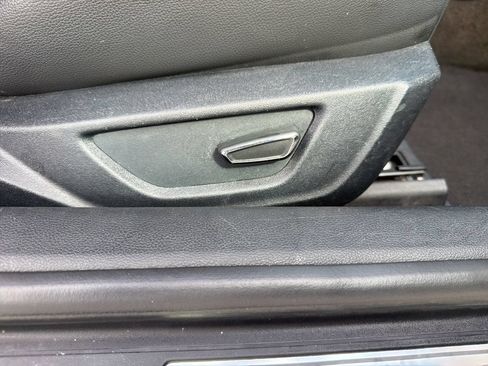 Used 2018 Ford Mustang Premium RWD image 19