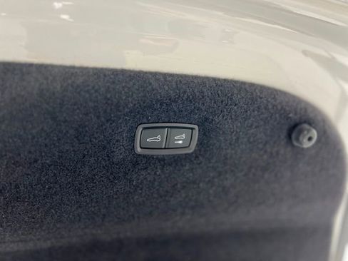 Used 2021 Porsche Taycan 4S image 49