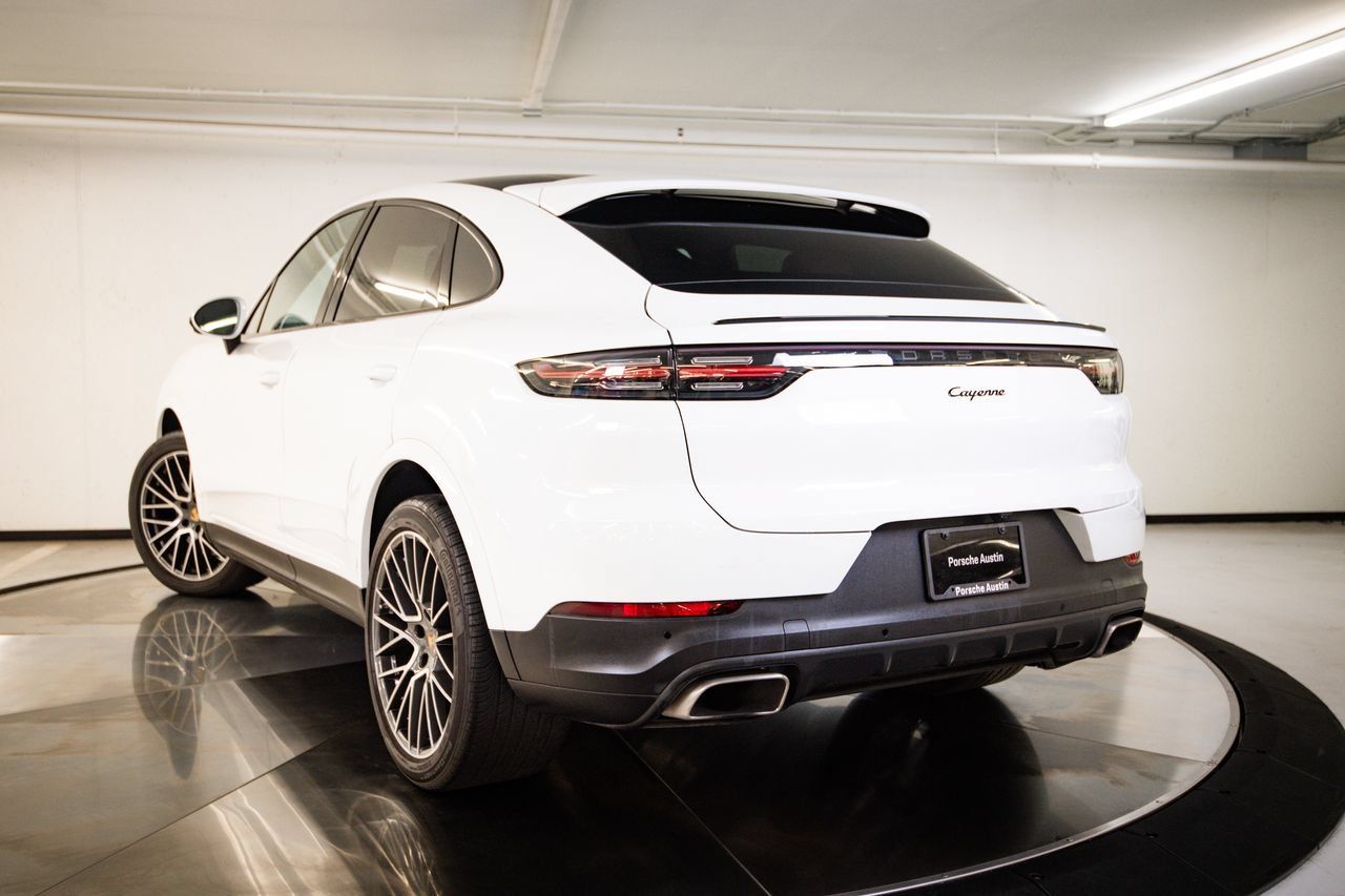 Certified 2023 Porsche Cayenne Coupe AWD/4WD image 3