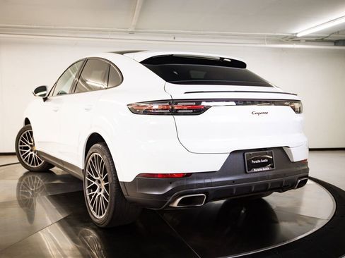 Certified 2023 Porsche Cayenne Coupe AWD/4WD image 3