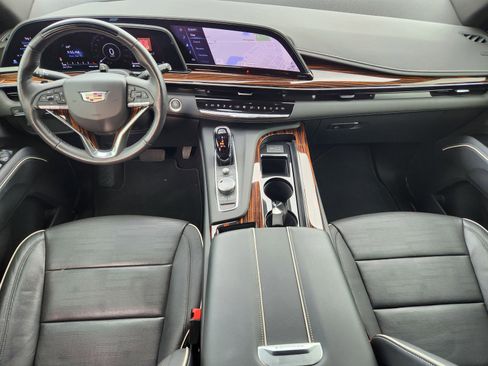 Certified 2023 Cadillac Escalade ESV Premium Luxury AWD/4WD image 9