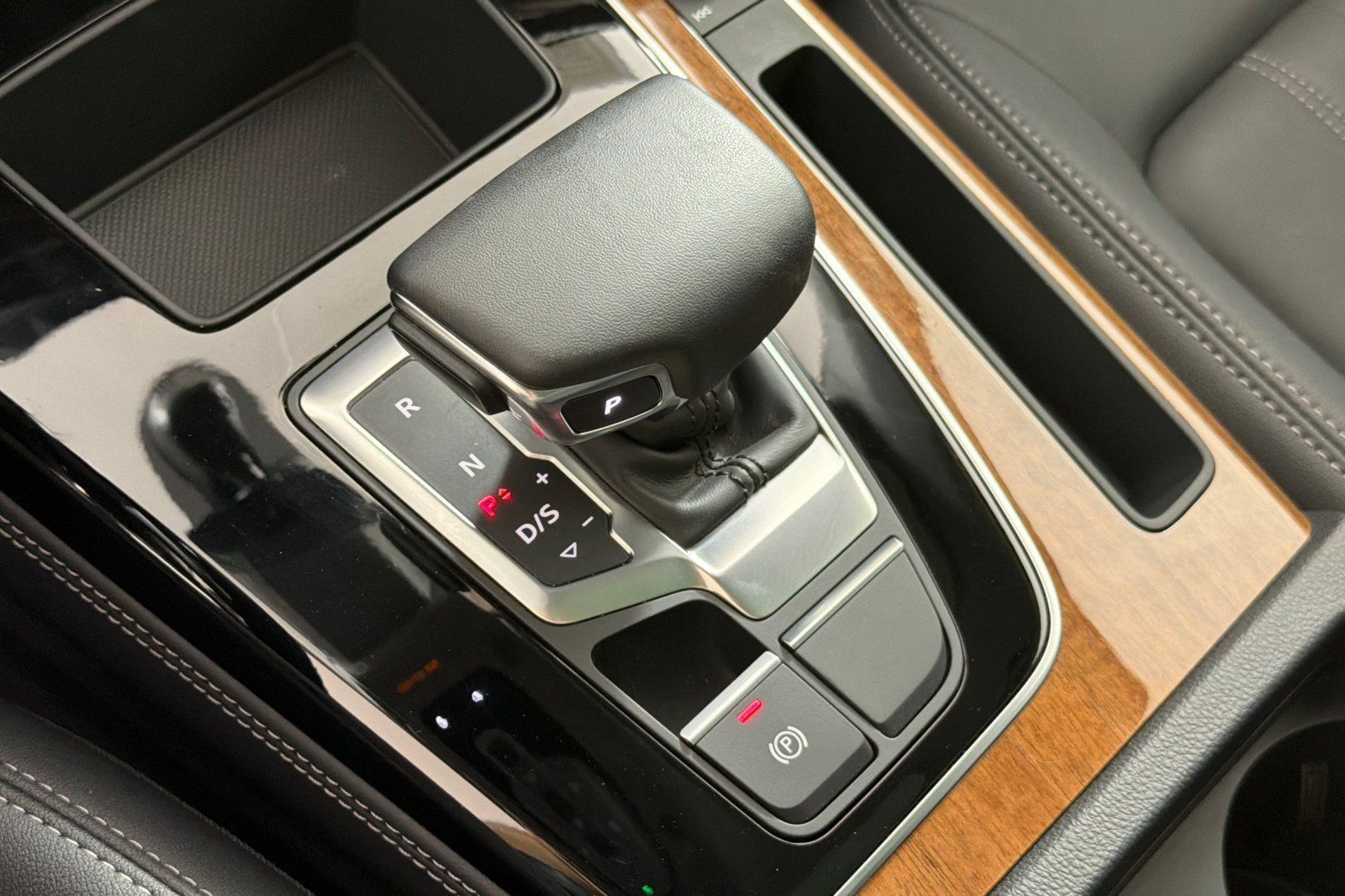 Used 2023 Audi Q5 2.0T Premium Plus w/ Premium Plus Package AWD/4WD image 20
