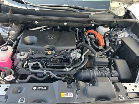 Certified 2022 Toyota RAV4 XLE Premium AWD/4WD image 22