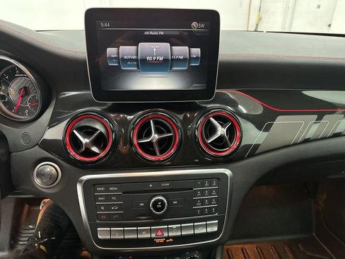 Used 2018 Mercedes-Benz GLA 45 AMG 4MATIC image 13