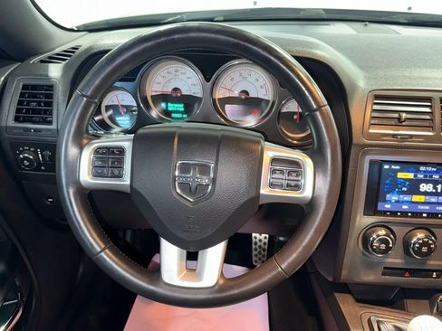 Used 2014 Dodge Challenger R/T RWD image 17