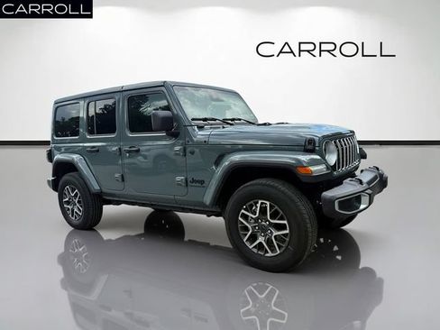 Used 2026 Jeep Wrangler Unlimited Sahara AWD/4WD image 1