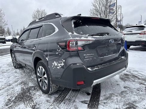 Used 2024 Subaru Outback Limited XT image 9