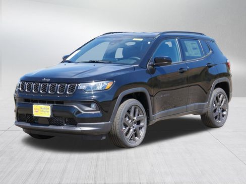 New 2026 Jeep Compass Latitude AWD/4WD image 4