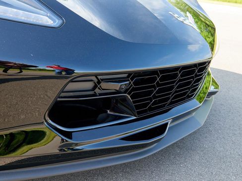 Used 2019 Chevrolet Corvette Z06 RWD image 14