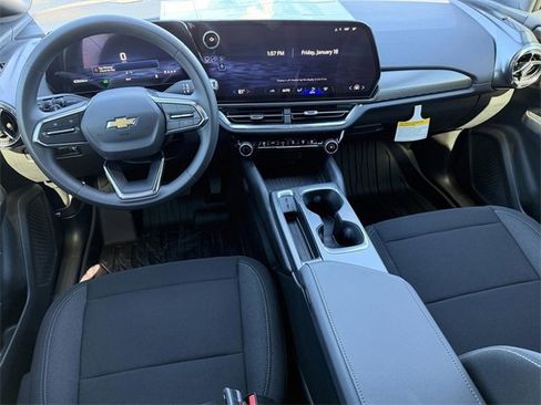 New 2026 Chevrolet Equinox EV LT w/ Midnight Package image 36