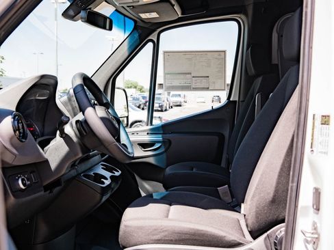 New 2026 Mercedes-Benz Sprinter 2500 image 19