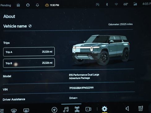 Used 2023 Rivian R1S Adventure image 14