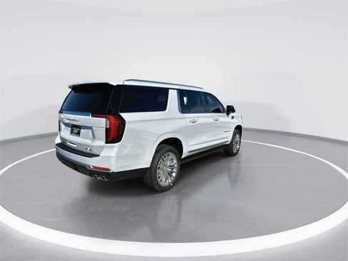 New 2026 GMC Yukon XL Denali w/ Sun & Power Step Package image 8