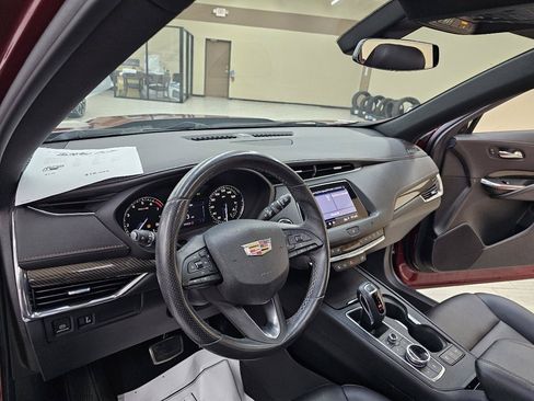 Used 2019 Cadillac XT4 Sport w/ Cold Weather Package FWD image 19