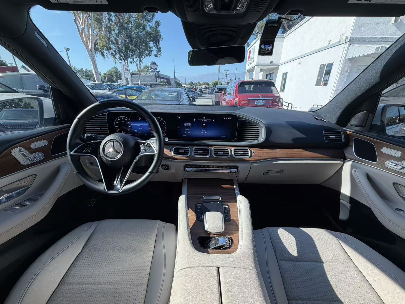 Used 2025 Mercedes-Benz GLE 450 4MATIC image 19