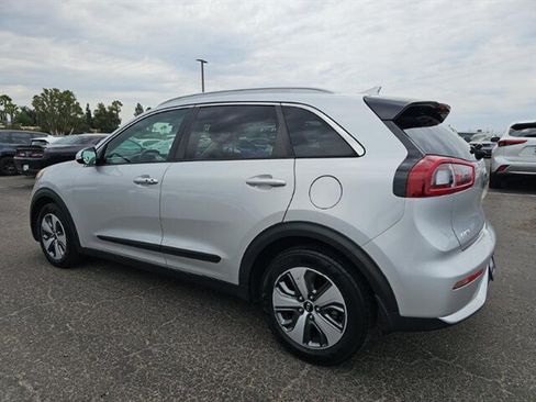 Used 2019 Kia Niro EX FWD image 6
