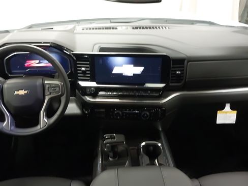 Used 2024 Chevrolet Silverado 1500 LTZ w/ LTZ Premium Package AWD/4WD image 32