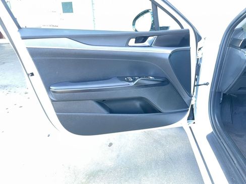 Used 2025 Kia K5 LXS image 18