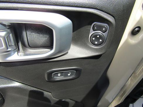 Used 2022 Jeep Gladiator Sport AWD/4WD image 21