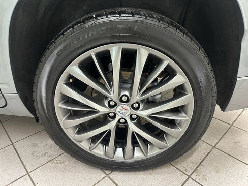 Used 2025 Buick Enclave Avenir image 15