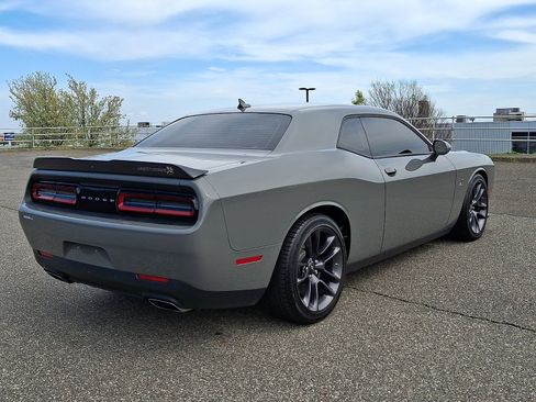 Certified 2023 Dodge Challenger R/T Scat Pack w/ Plus Package RWD image 6