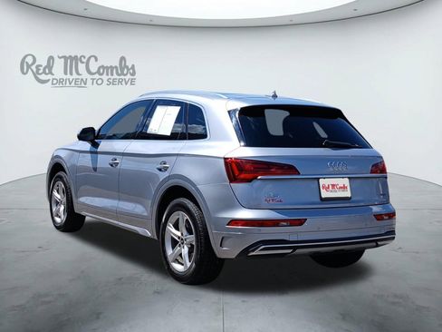 Used 2021 Audi Q5 Premium w/ Convenience Package image 3
