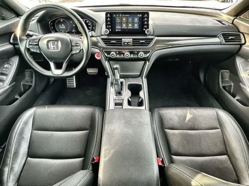Used 2022 Honda Accord Sport image 10