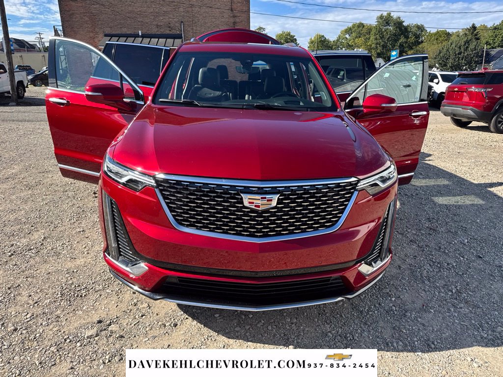 Used 2024 Cadillac XT6 Premium Luxury w/ Technology Package AWD/4WD image 39