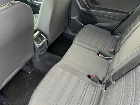 Certified 2022 Volkswagen Tiguan S image 12