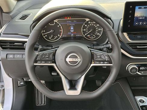 New 2025 Nissan Altima 2.5 SR w/ SR Premium Package image 19