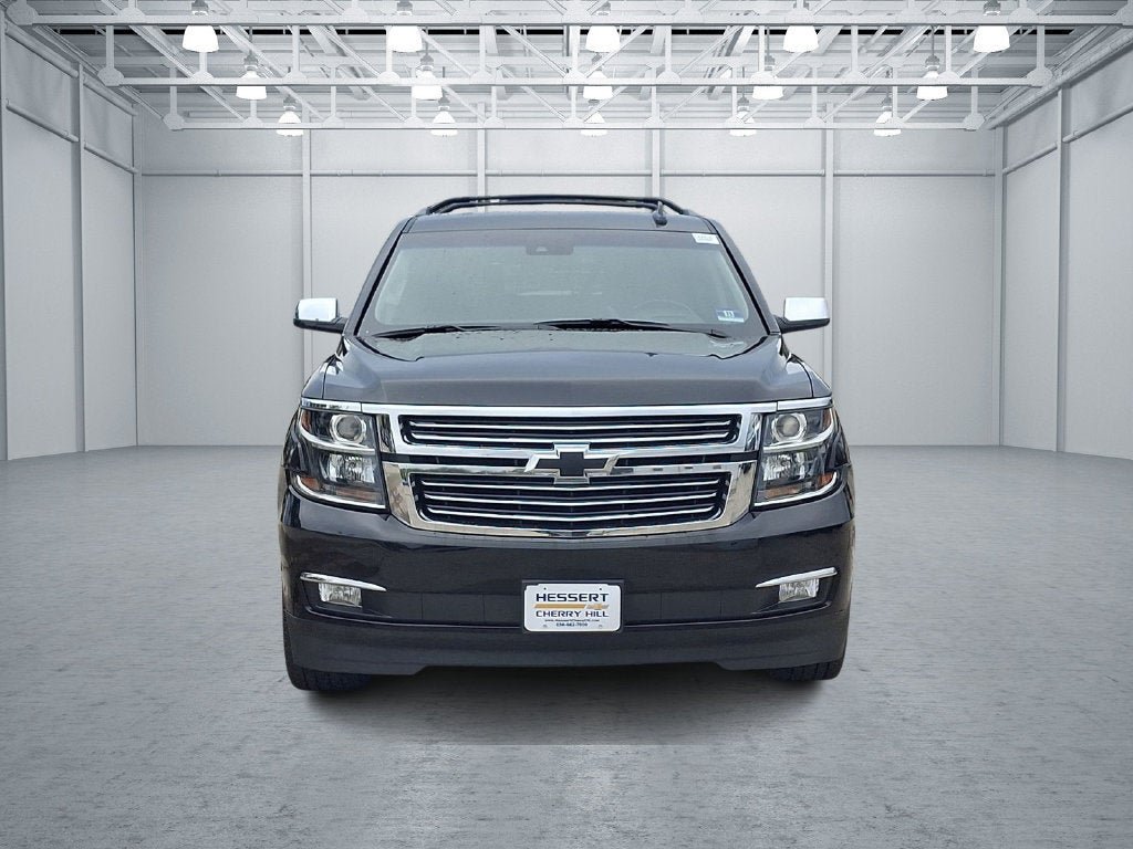 Certified 2019 Chevrolet Suburban Premier AWD/4WD image 3