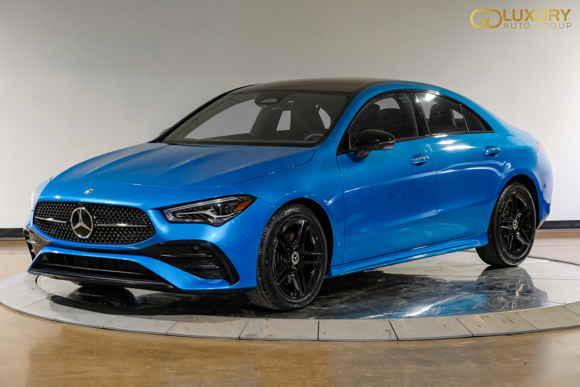 Used 2025 Mercedes-Benz CLA 250 w/ AMG Night Package image 8