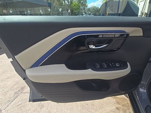 Used 2025 Acura ADX A-Spec image 13