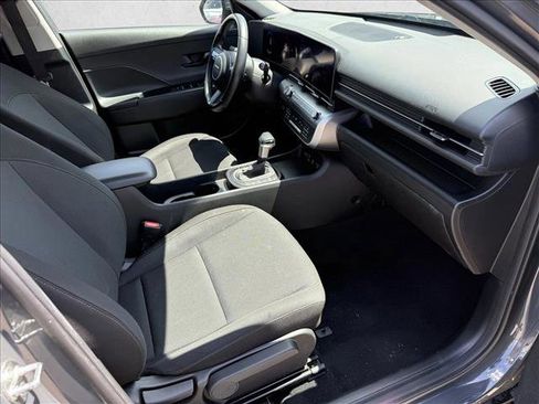 Certified 2025 Hyundai Kona SEL FWD image 17