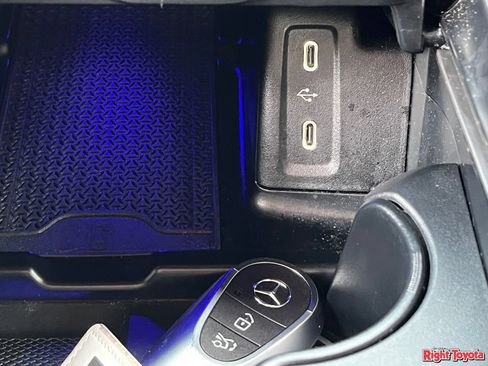 Used 2026 Mercedes-Benz GLC 300 image 26