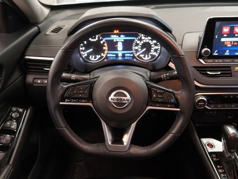 Used 2020 Nissan Altima 2.5 SV AWD/4WD image 11