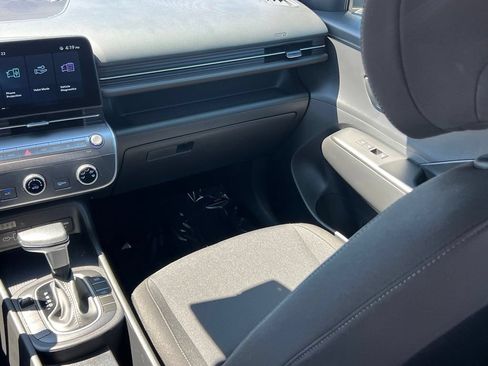 Certified 2025 Hyundai Kona SE AWD/4WD image 20