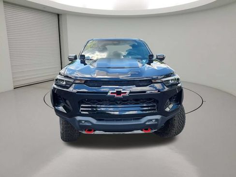 New 2026 Chevrolet Colorado ZR2 w/ Midnight Edition AWD/4WD image 2