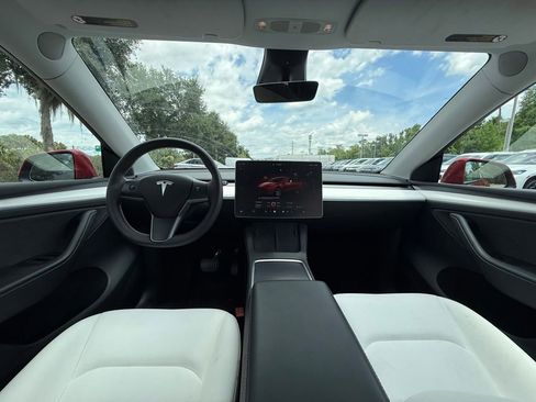 Used 2023 Tesla Model Y Long Range AWD/4WD image 18