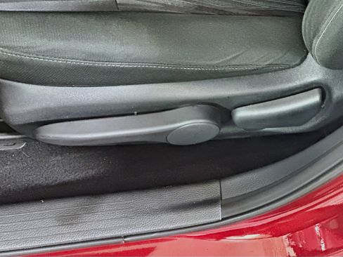 Used 2019 Nissan Sentra SV FWD image 13