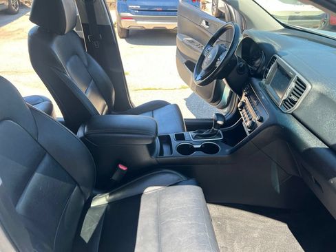 Used 2017 Kia Sportage EX FWD image 19